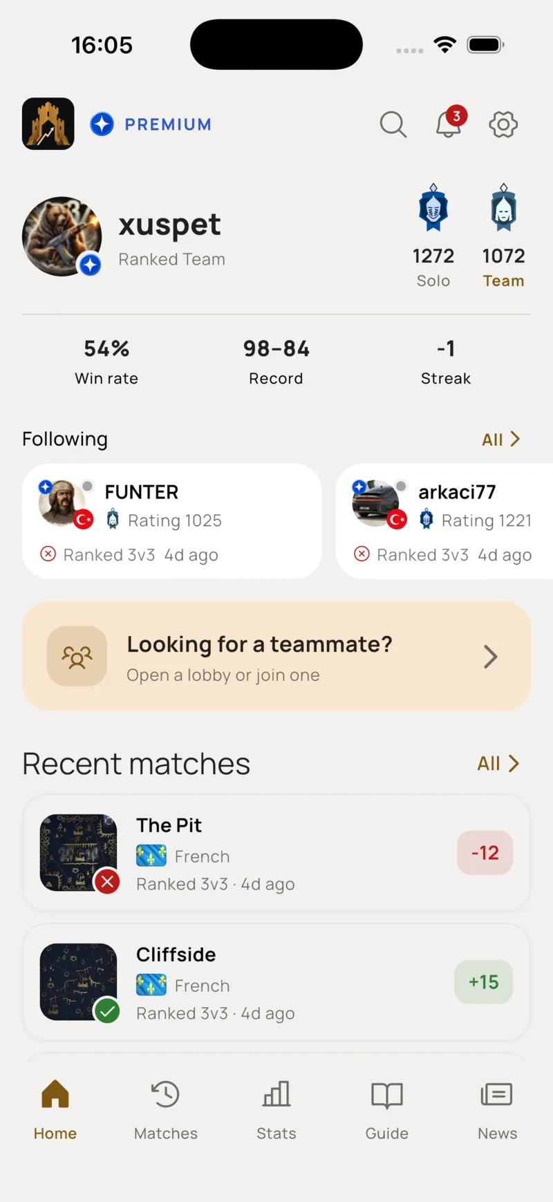 Pantalla de inicio de la app con la puntuación del jugador, tasa de victorias, jugadores seguidos y partidas recientes